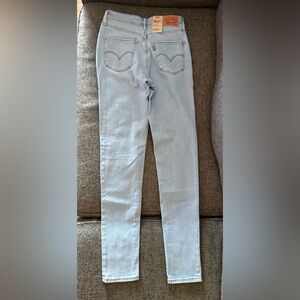 NEW-Levi's Sculpt Light Blue Jeans